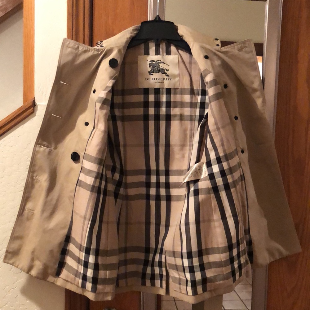 NWOT Burberry trench coat leather trim